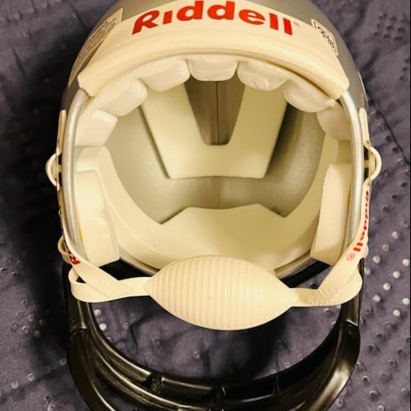 Disney Mini Helmet Ridell Pluto Guarddogs Size 3-5/8 VERY RARE FIND ! - Picture 3 of 4